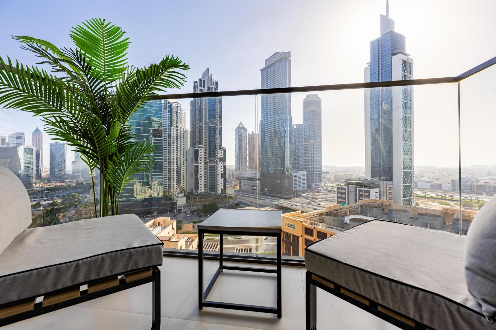 Waves Homes - Burj Crown Tower Appartement *